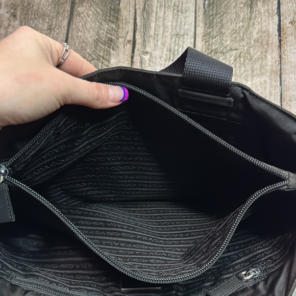 PRADA - Shoulder Bag - Picture 7 of 11